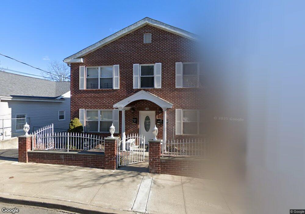 212 Sommerville Place, Yonkers, NY 10703 - photo 1