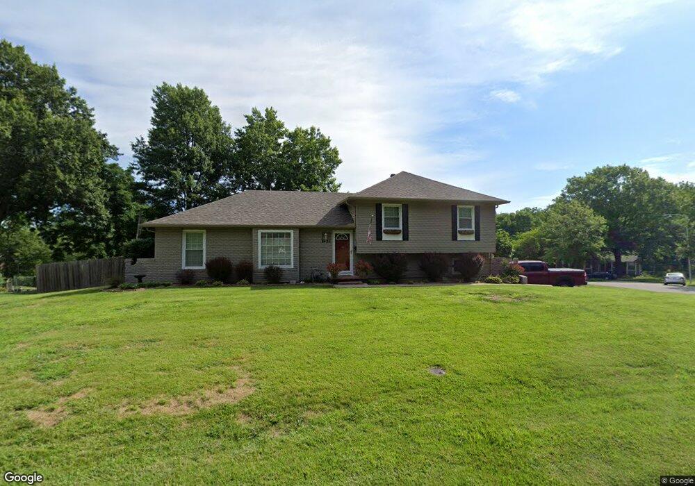 5421 Westgate St, Shawnee, KS 66216 - photo 1