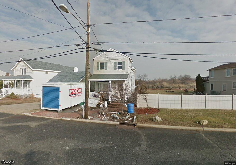 3615 Somerset Dr, Seaford, NY 11783 - photo 1