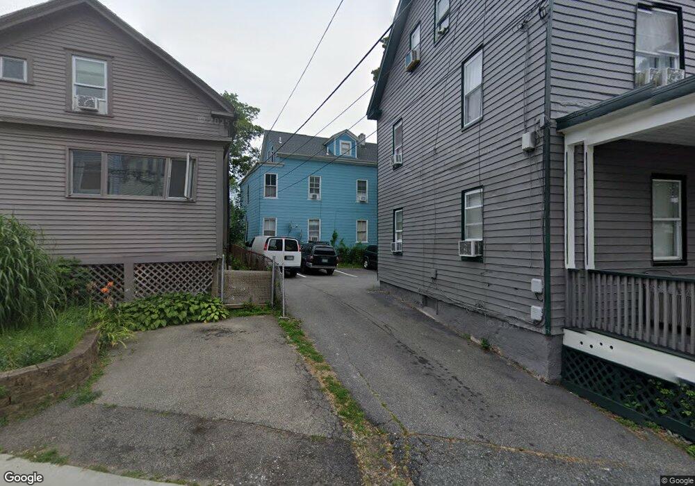 11 1/2 Newport Ave, Newport, RI 02840 - photo 1