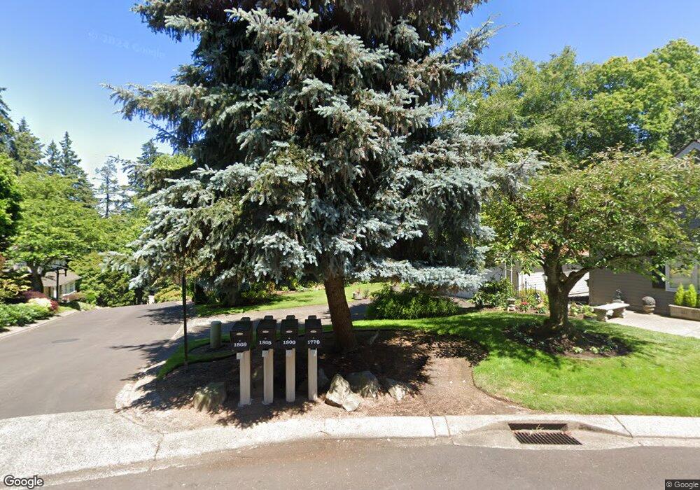 1800 Headlee Ln, Lake Oswego, OR 97034 - photo 1