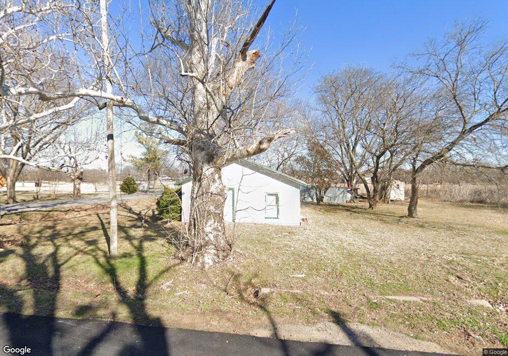 200 E Elm St, Aubrey, TX 76227 - photo 1