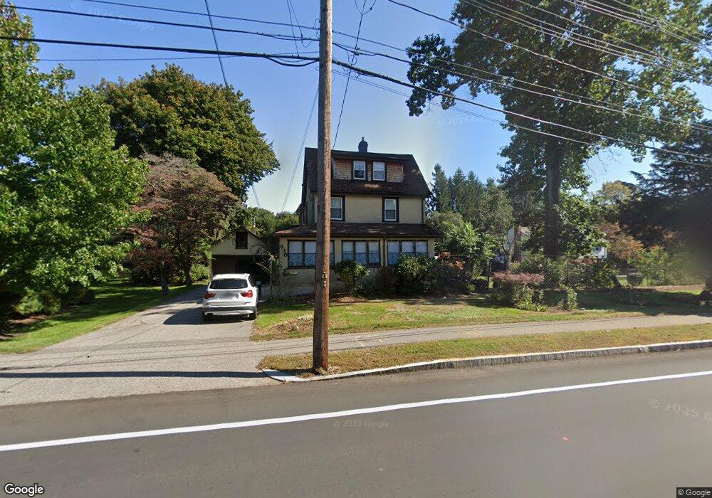 530 Chestnut St, Needham, MA 02492 - photo 1