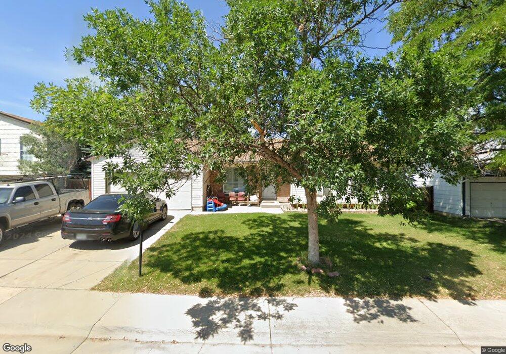 1447 S Lewiston St, Aurora, CO 80017 - photo 1