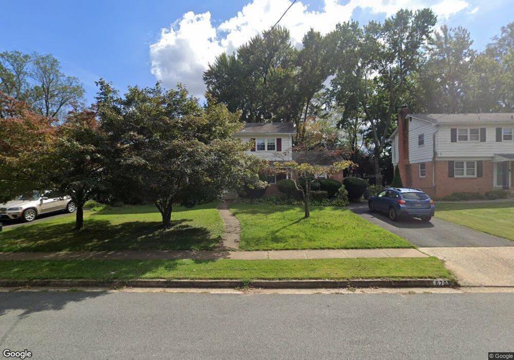 6705 Moly Dr, Falls Church, VA 22046 - photo 1