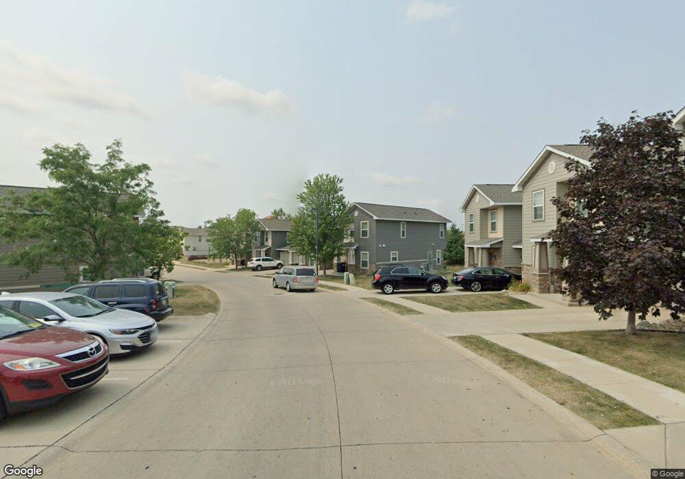 3235 Williams Pkwy SW unit 1, Cedar Rapids, IA 52404 - photo 1