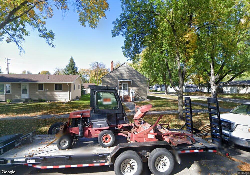 802 S 18th St, Grand Forks, ND 58201 - photo 1