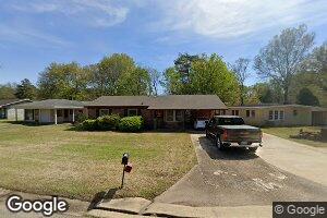 502 16th Ave N, Columbus, MS 39701