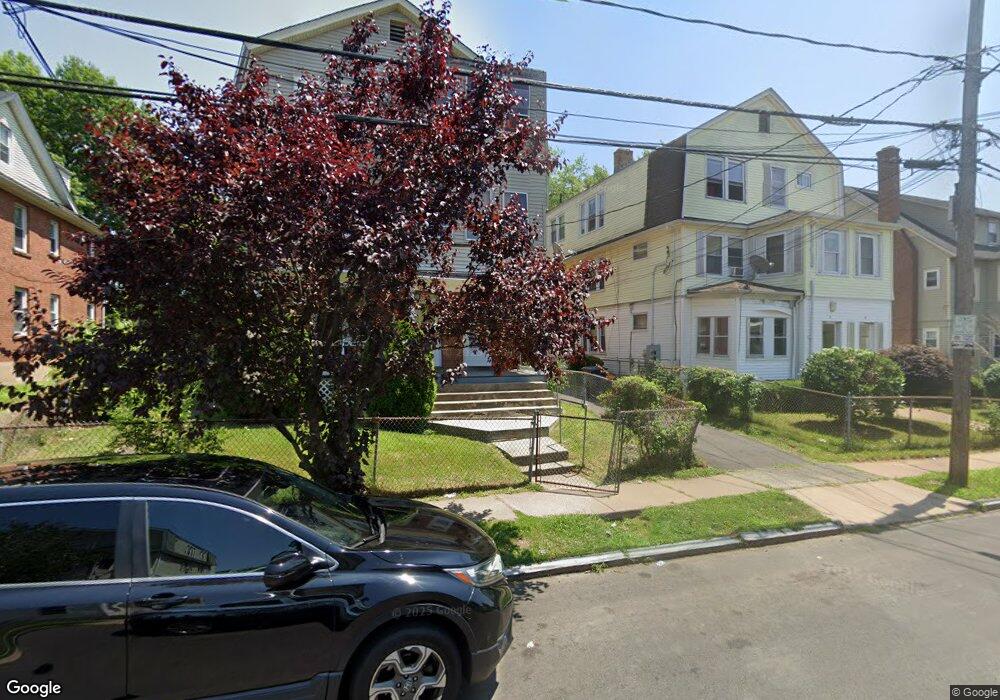 28 Kent St unit 30, Hartford, CT 06112 - photo 1