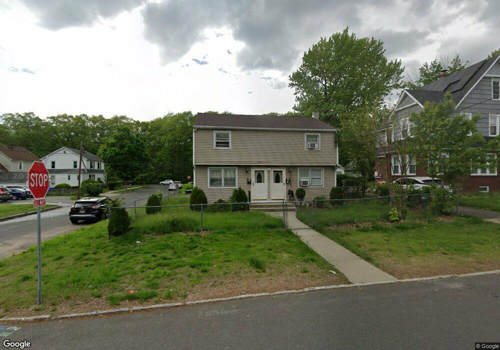 46 Fenwick St unit 48, Springfield, MA 01109 - photo 1