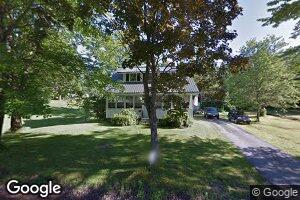 12 Marshall St, Mechanic Falls, ME 04256