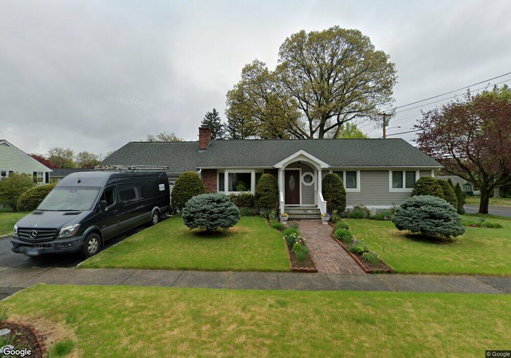 20 Fairfax Dr, Stratford, CT 06614 - photo 1