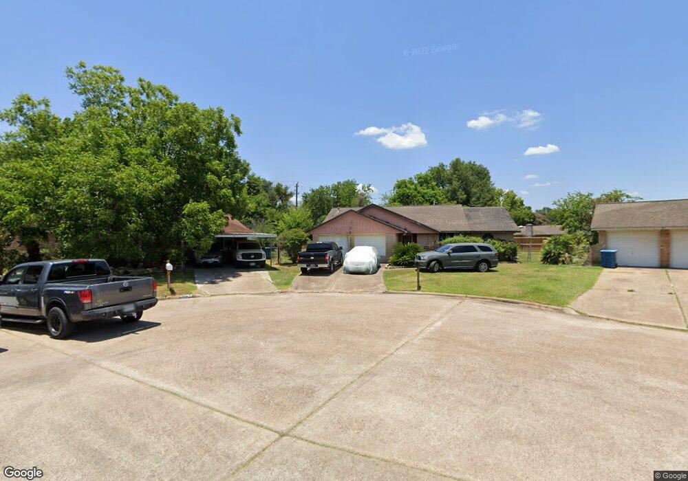 2230 Rainy River Dr, Houston, TX 77088 - photo 1
