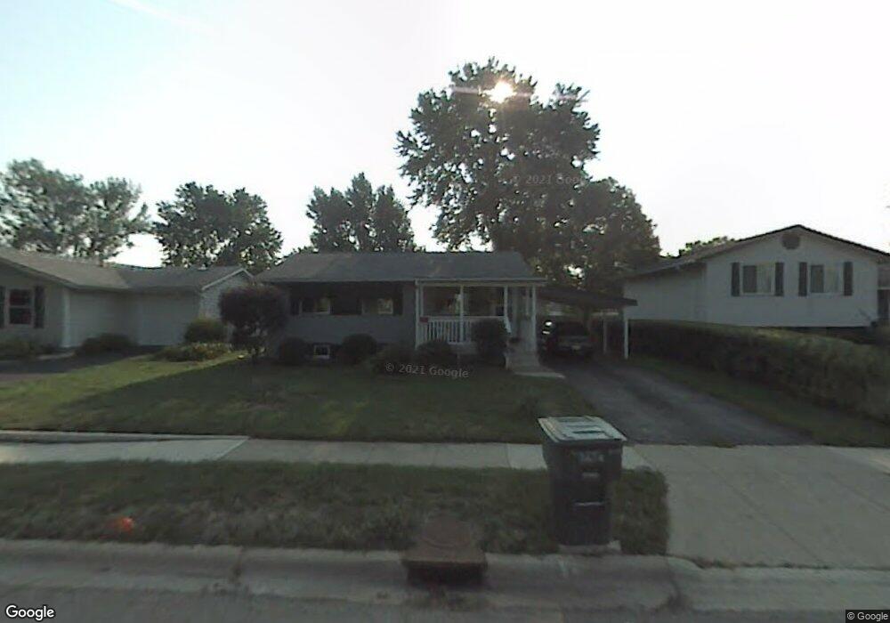 5674 Tamarack Blvd, Columbus, OH 43229 - photo 1