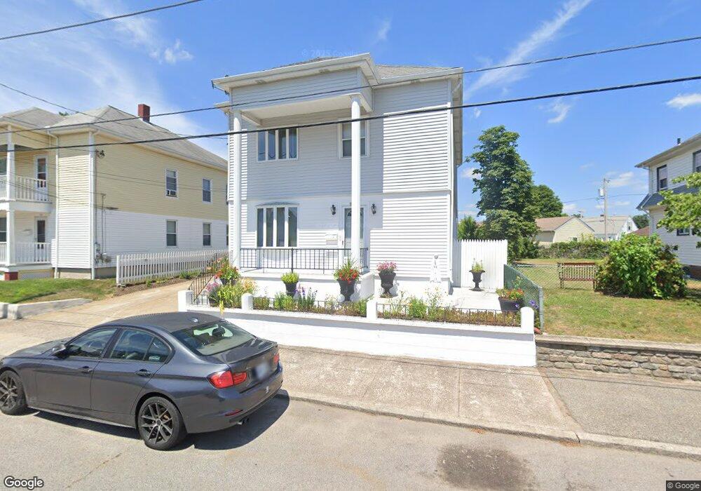 224 Baxter St, Pawtucket, RI 02861 - photo 1