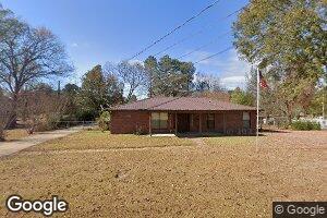 108 S Strong St, Derma, MS 38839