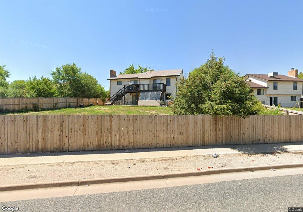 540 S Laredo Cir, Aurora, CO 80017 - photo 1