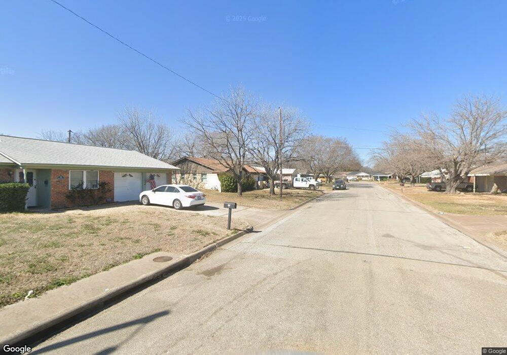 509 Branch Cir E, Fort Worth, TX 76108 - photo 1