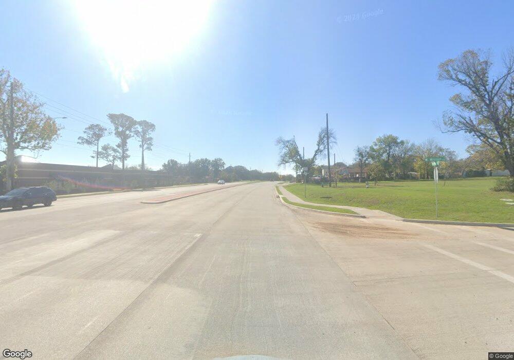 2401 Fort Worth Dr, Denton, TX 76205 - photo 1