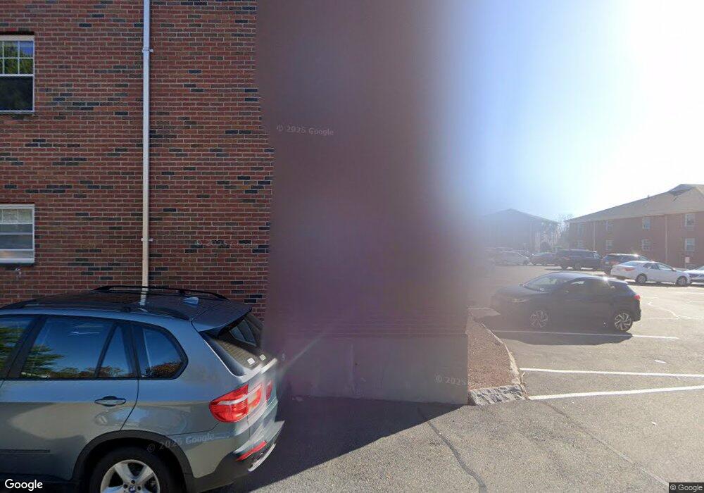 68 Mill St unit 10, Woburn, MA 01801 - photo 1