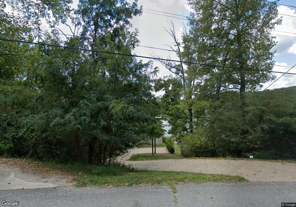 11541 W Grandview Dr, Columbus, IN 47201 - photo 1