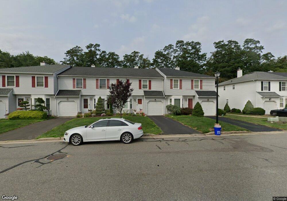 19 Sycamore Rd, Middlesex, NJ 08846 - photo 1