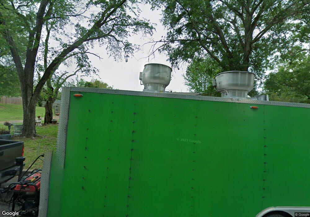 701 Pam Dr, Tyler, TX 75703 - photo 1