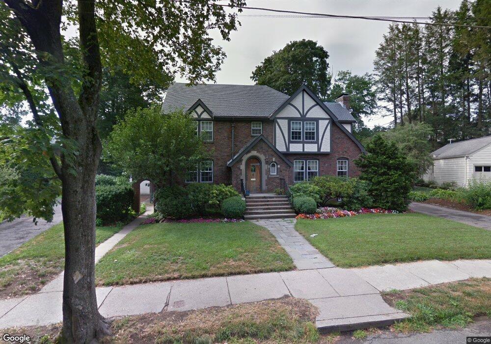 15 Gralynn Rd, Newton Center, MA 02459 - photo 1