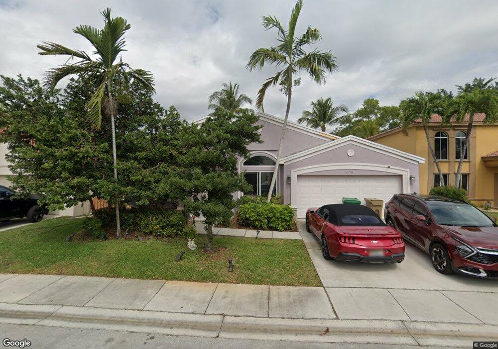 10761 SW 14th Ct, Davie, FL 33324 - photo 1