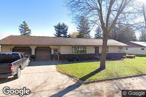 303 Dell St NE, George, IA 51237