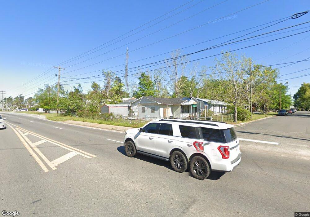 719 Kennedy Cir, Douglas, GA 31533 - photo 1