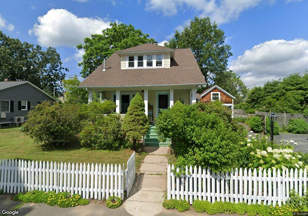 8 Lux Ave, Easthampton, MA 01027 - photo 1