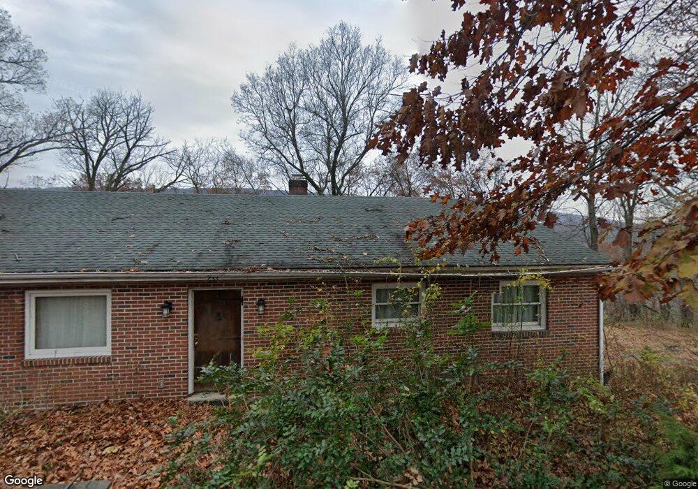 233 Cavalier Estates Dr, Harpers Ferry, WV 25425 - photo 1