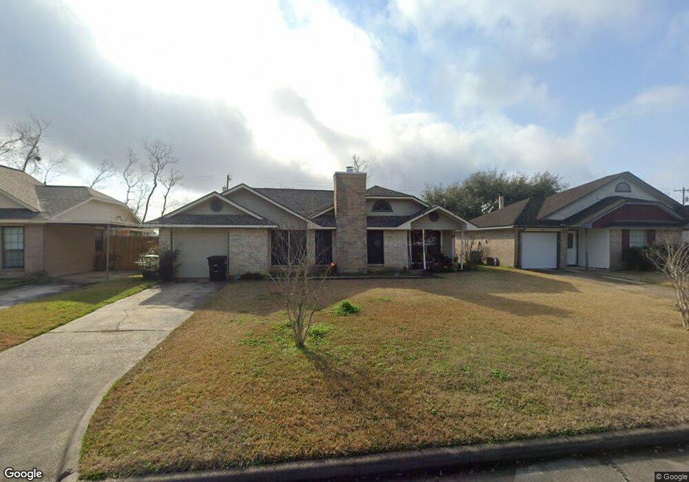 3105 Quail Run Dr, Alvin, TX 77511 - photo 1