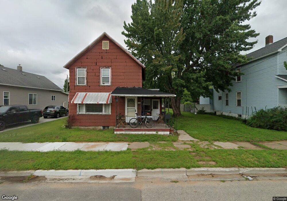 1704 12th Ave, Menominee, MI 49858 - photo 1