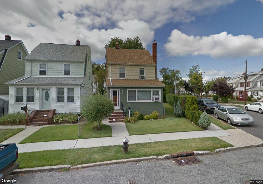 8902 250th St, Bellerose, NY 11426 - photo 1