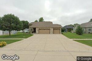 1005 Stonehenge Ct, Garner, IA 50438