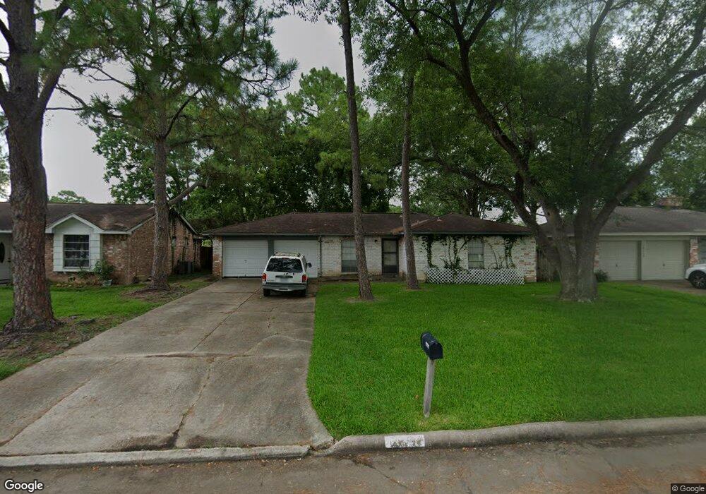 16731 David Glen Dr, Friendswood, TX 77546 - photo 1