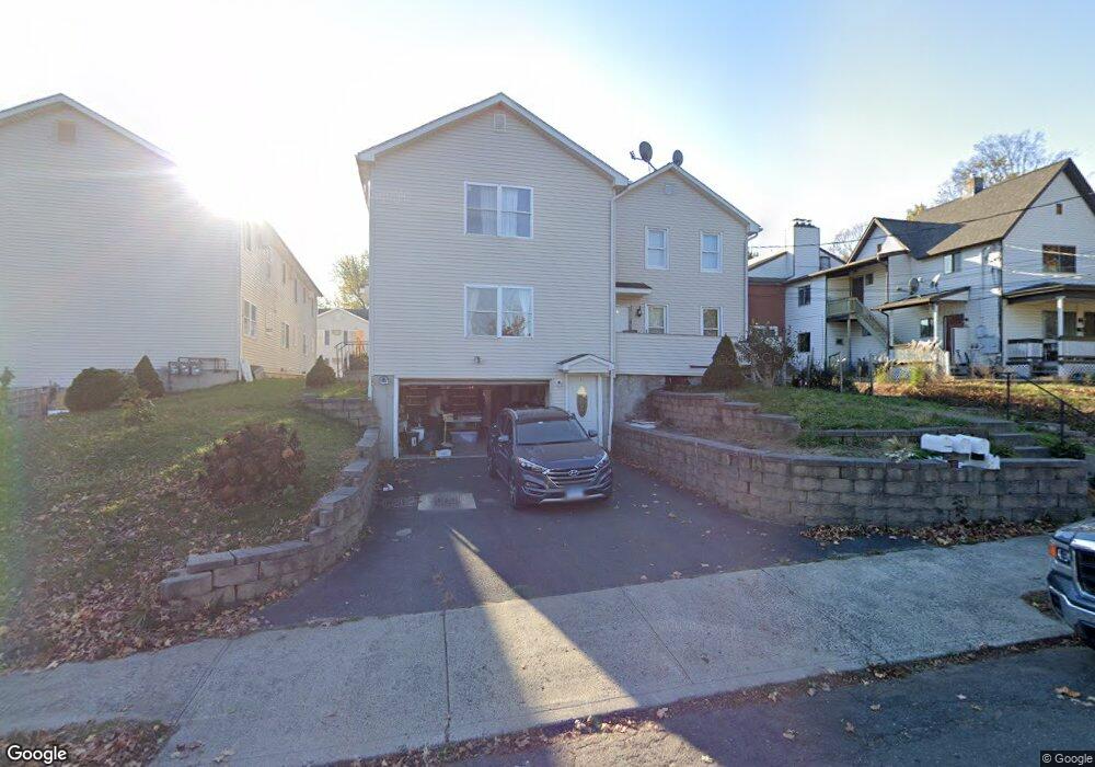 22 Stone St unit 1, Danbury, CT 06810 - photo 1