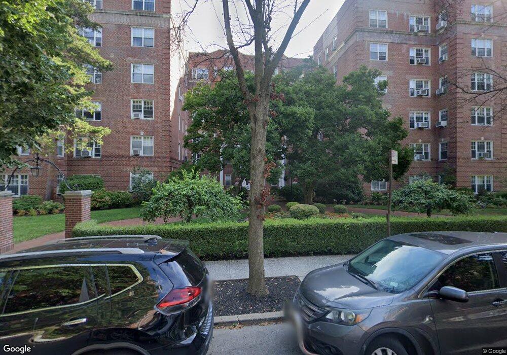 7635 113th St unit 3M, Forest Hills, NY 11375 - photo 1