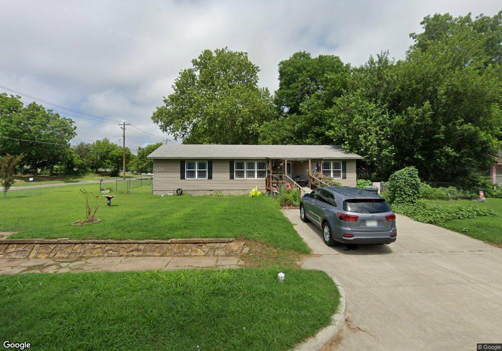 303 G St NE, Ardmore, OK 73401 - photo 1