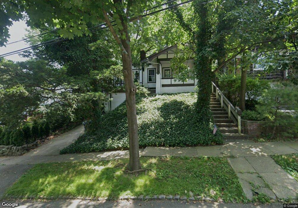 330 Arleigh Rd, Little Neck, NY 11363 - photo 1