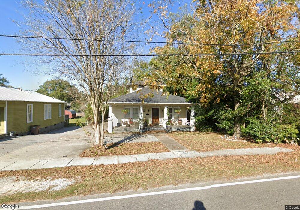 1854 Old Shell Rd, Mobile, AL 36607 - photo 1