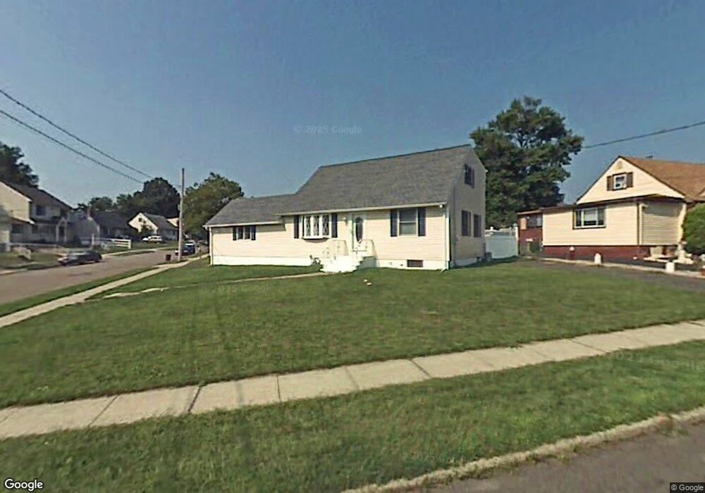 111 Crestview Rd, Fords, NJ 08863 - photo 1