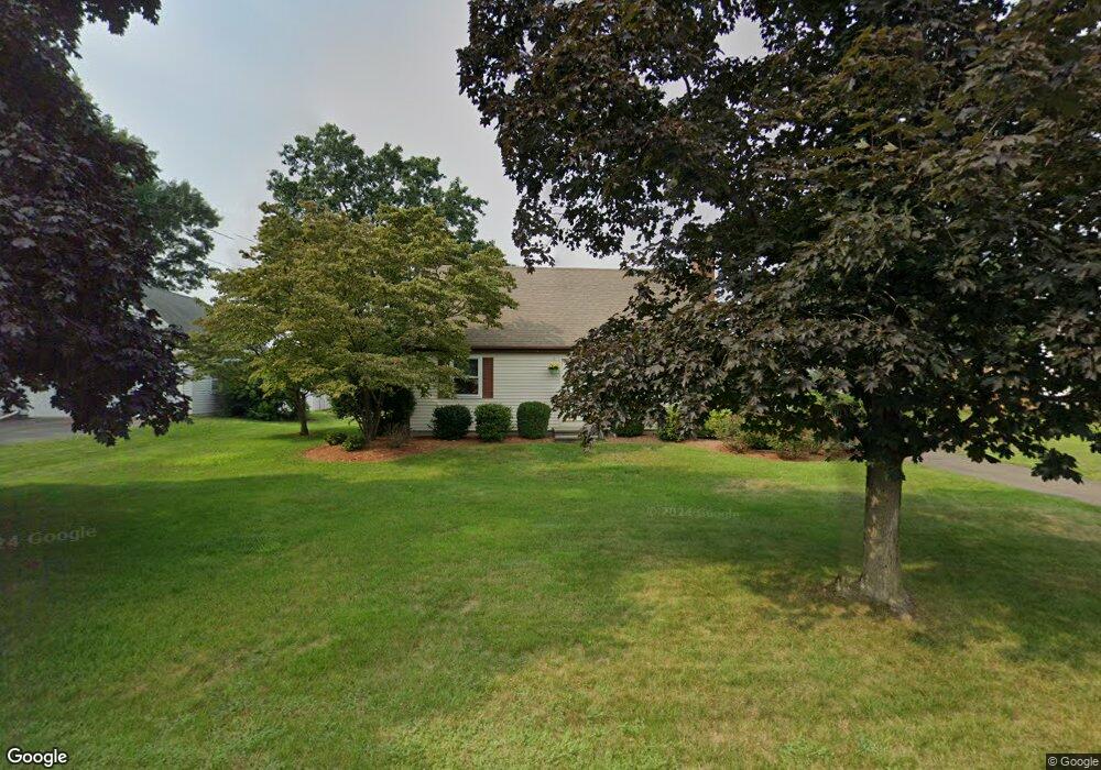 21 Edgewood St, Cromwell, CT 06416 - photo 1