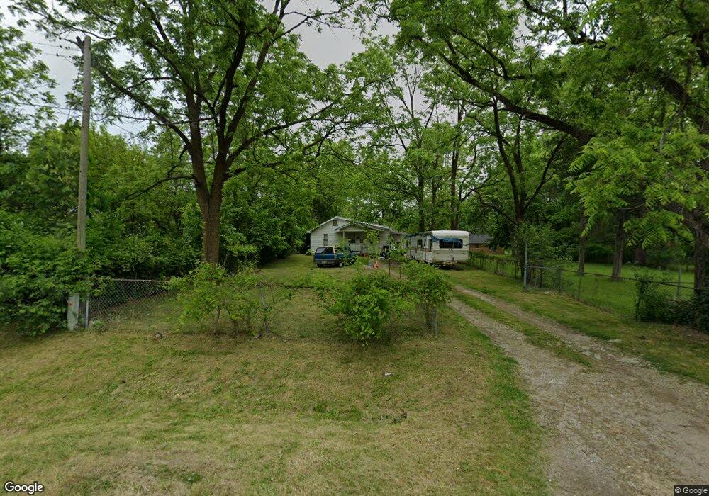 1055 E Downey Ave, Flint, MI 48505 - photo 1