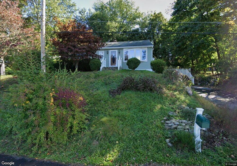 38 Longview Rd, Poughkeepsie, NY 12603 - photo 1