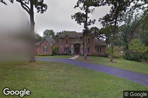 15 Holiday Ln, Saint Louis, MO 63131