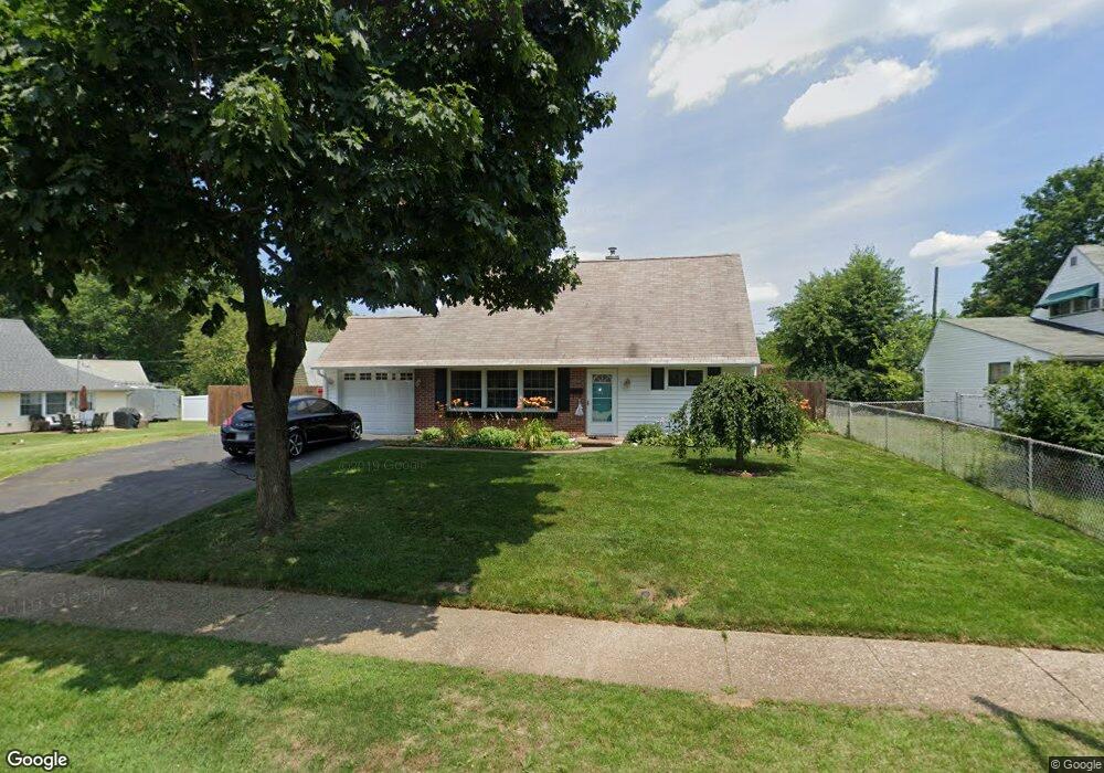 70 Crestwood Rd, Levittown, PA 19057 - photo 1