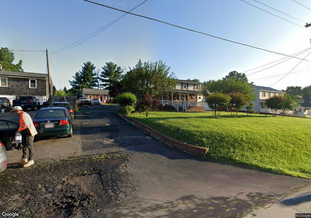 8502 Yorkshire Ln, Manassas, VA 20111 - photo 1